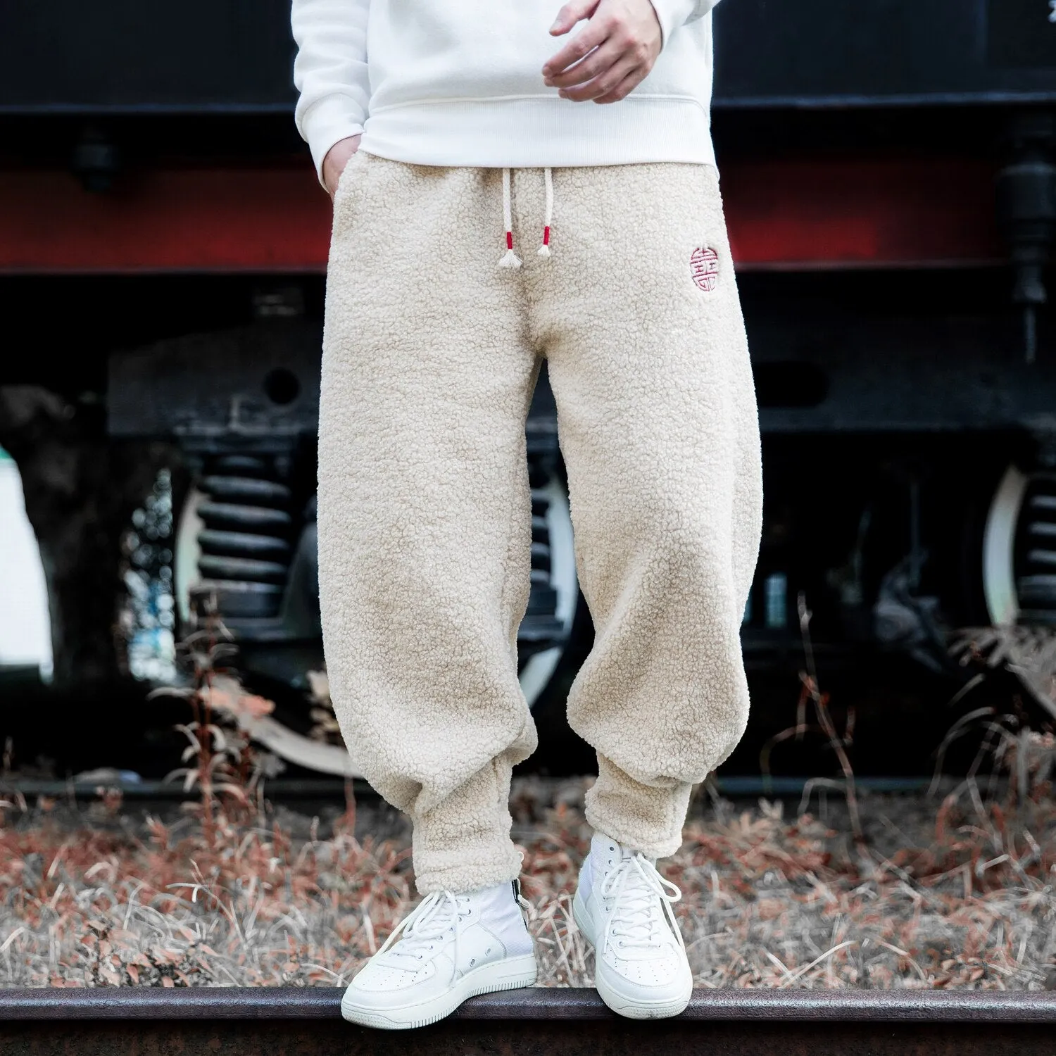 Autumn Winter Fashion Fleece Thick Casual Harem Pants Plus Size Jogging Pants Harajuku Embroidery Trousers Men Clothing Joggers