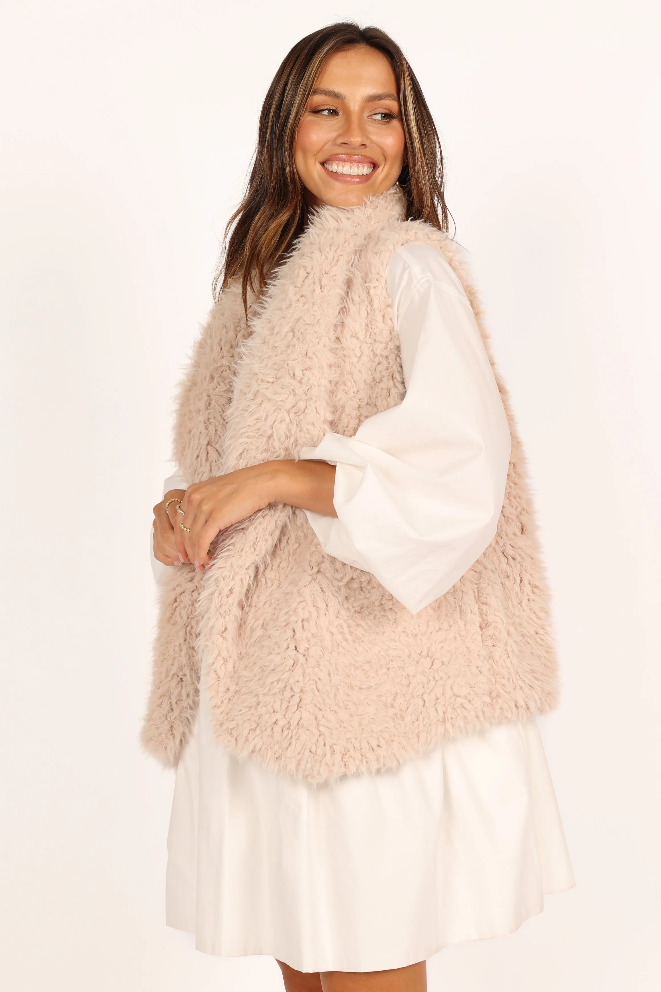 Chelsea Faux Fur Open Front Vest - Eggshell