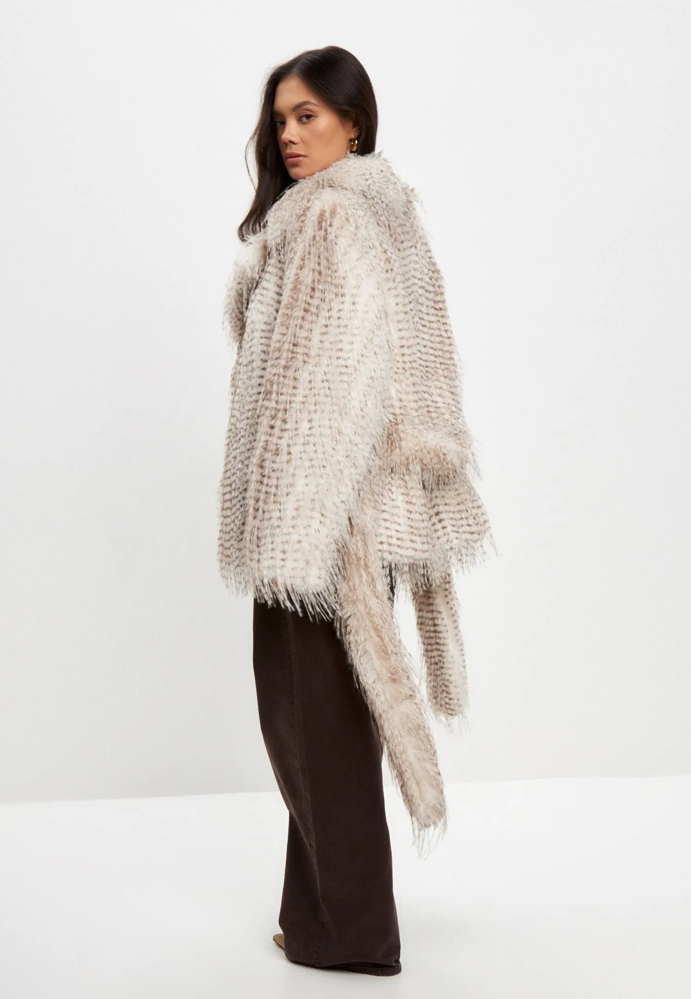 Lavish Short Faux Fur Coat Monica - Beige