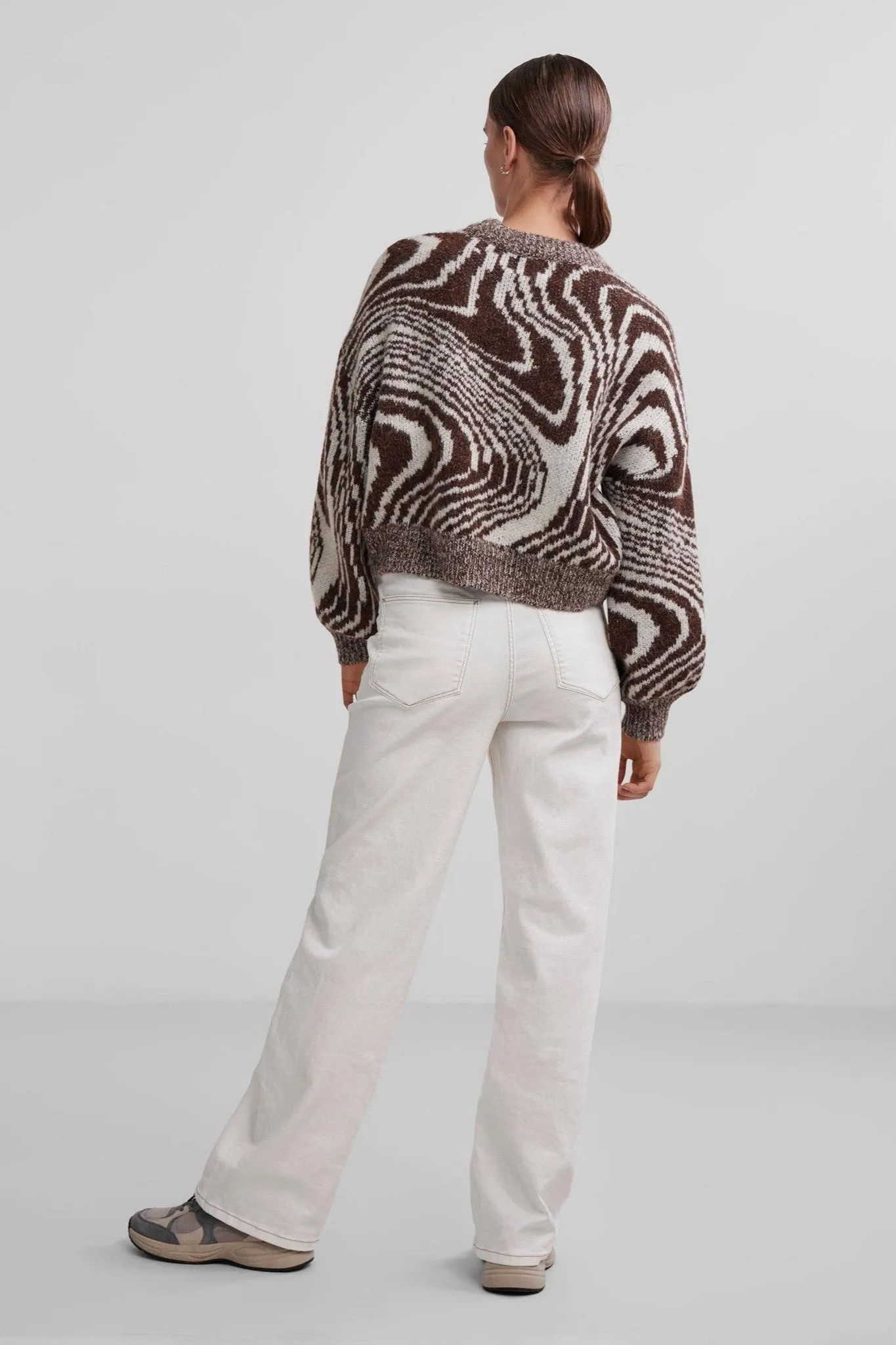 Mara O-Neck Knit - Chicory Coffee