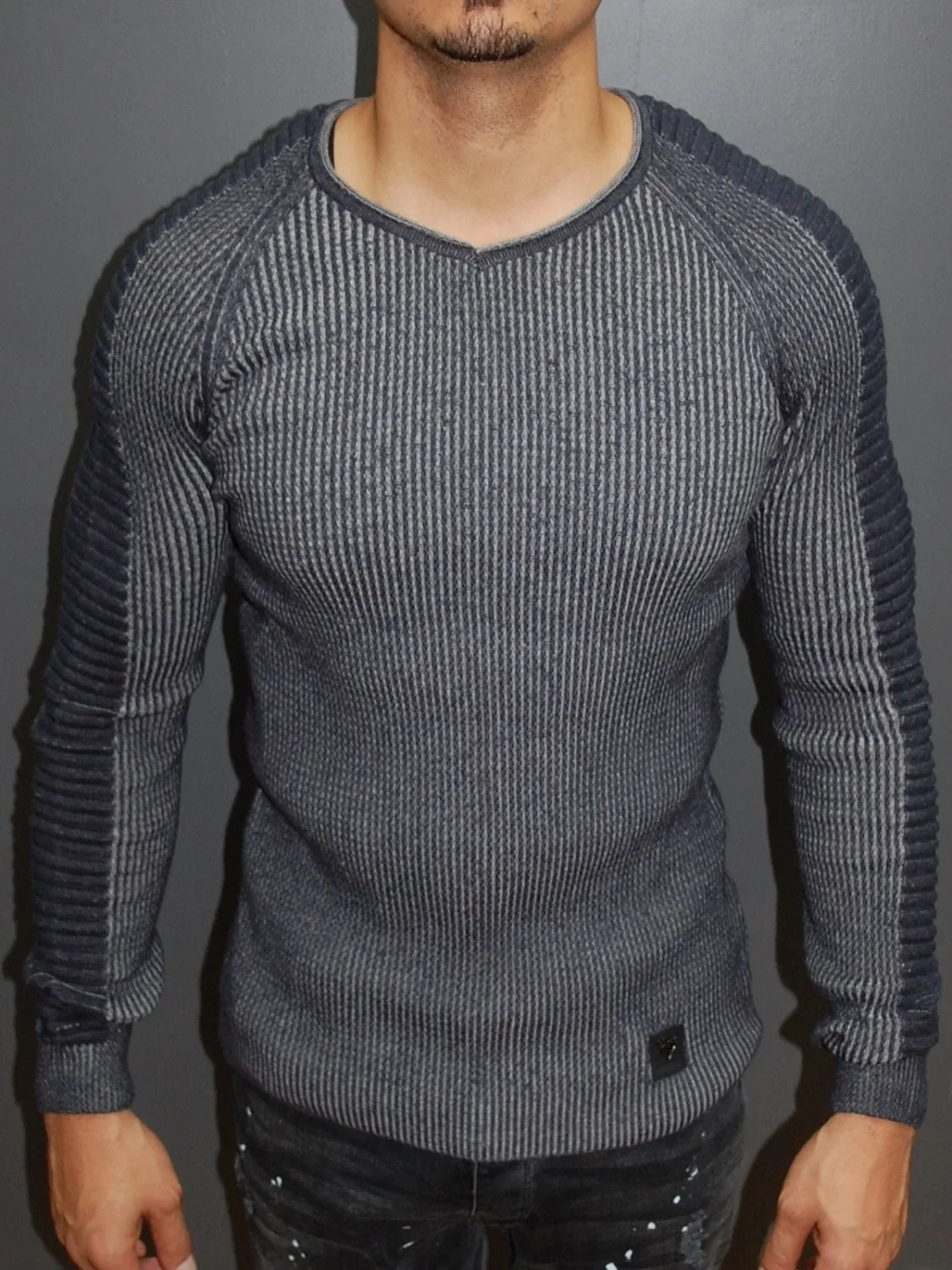 R&R Men Stylish Side Arm Ribbed V Neck Sweater - Navy Blue