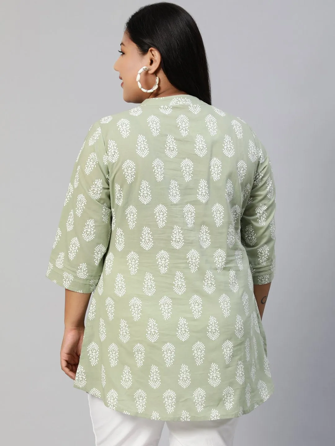 Women Sage Green Printed Tunic With Three Quarter Sleeves