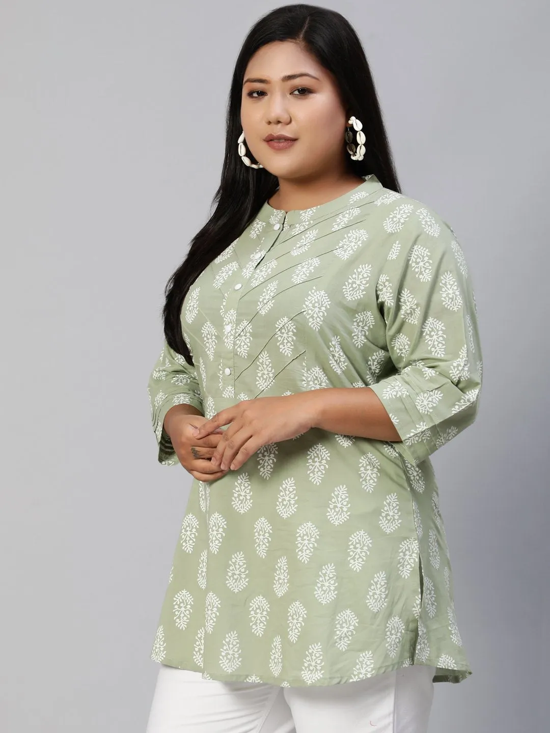 Women Sage Green Printed Tunic With Three Quarter Sleeves