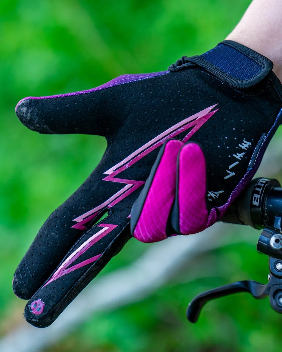 Womens Race Glove | Cherry Dip